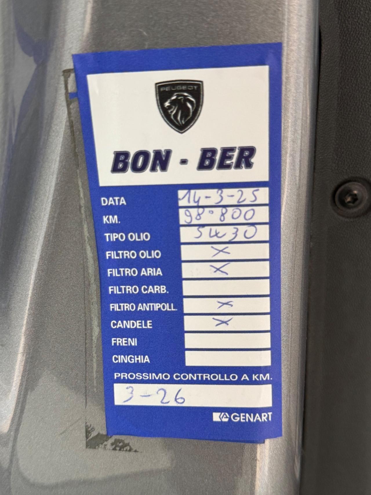 Peugeot 2008 PureTech 82 S&S Allure distribuzione fatta