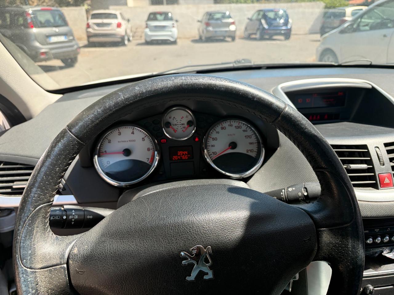 Peugeot 207 1.4 8V 75CV SW Sweet Years