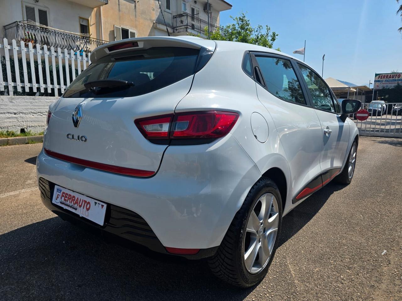 RENAULT CLIO 1.1 BENZINA 73CV SPORT NEOPATENTATI