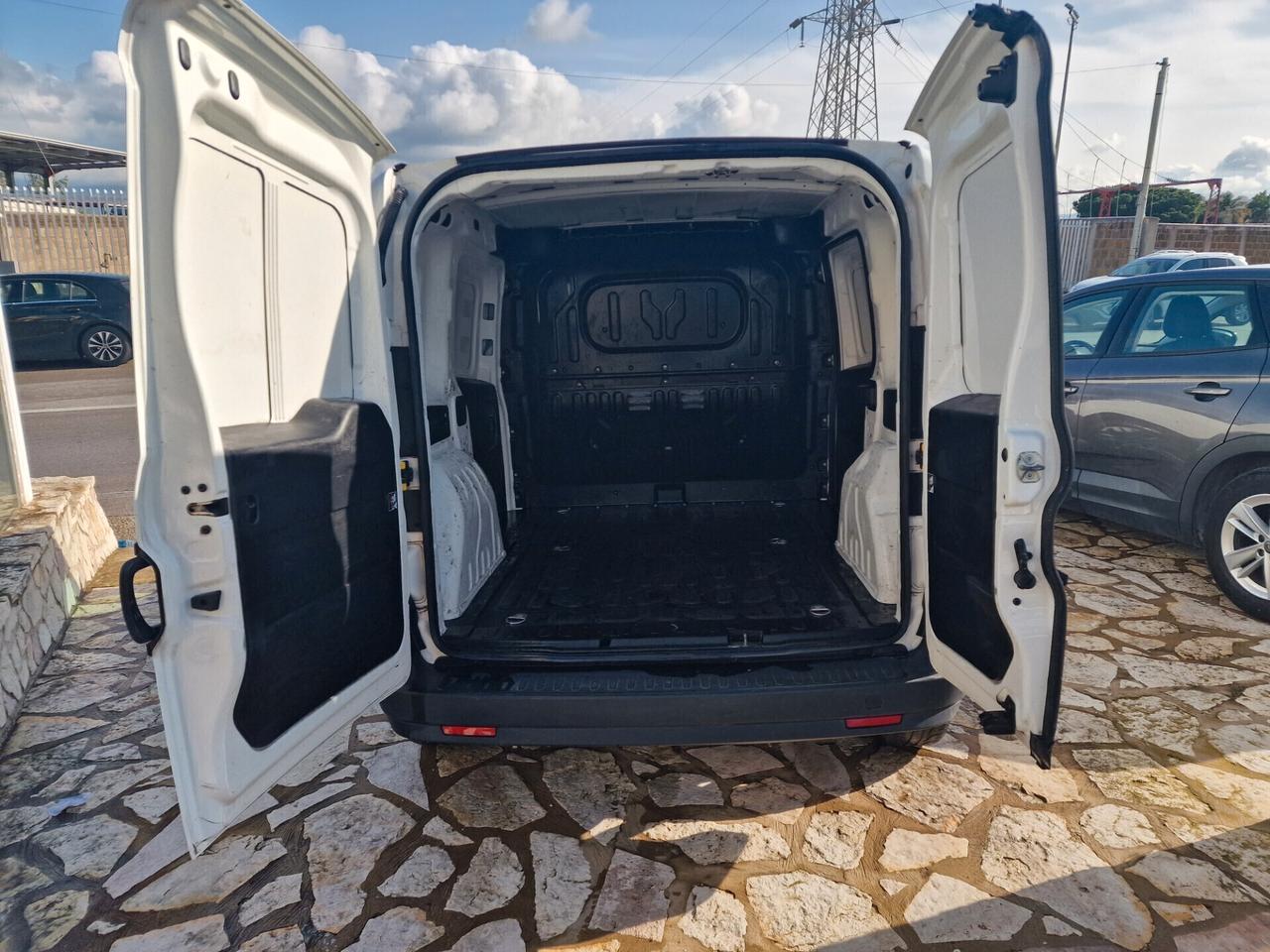 Fiat Doblò 1.3 MJT 2021 Cargo Business