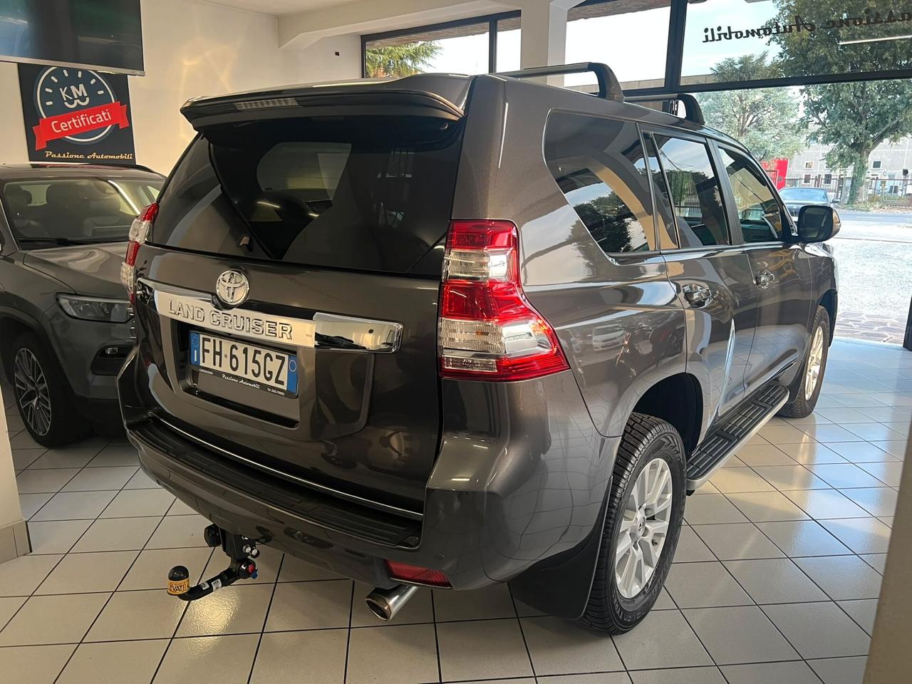 Toyota Land Cruiser 5p 2.8 d-4d Lounge AUTOMATICA + GANCIO TRAINO IVA ESCLUSA