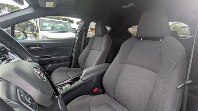 TOYOTA C-HR Hybrid E-CVT Active 1.8cc 98cv CAMERA POST. NAVIG.