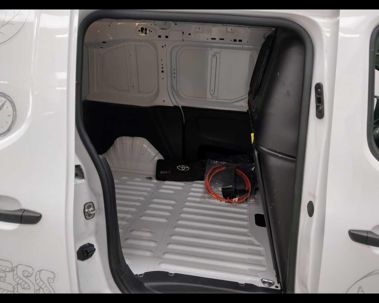 TOYOTA PROACE CITY Electric Short 50kWh Porta Singola COMFORT