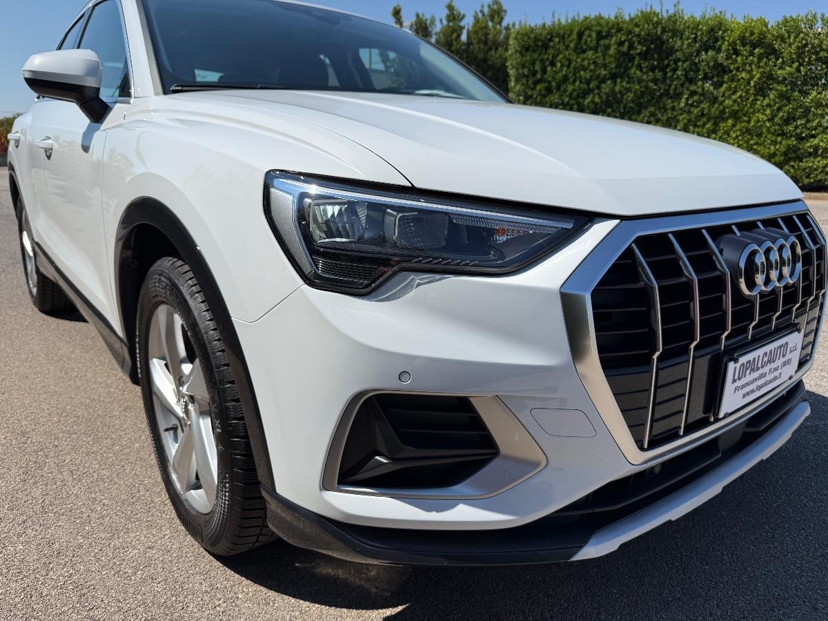 AUDI - Q3 - 35 TDI S tronic Business Advanced