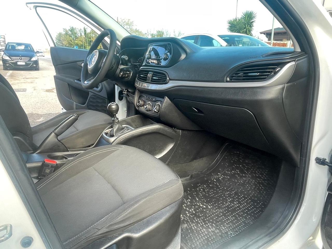 Fiat Tipo 1.6 Mjt S&S SW Lounge