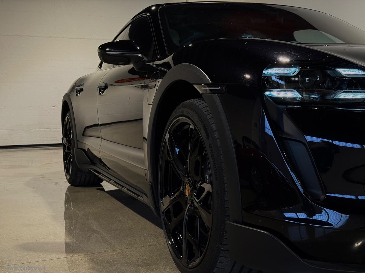 PORSCHE Taycan 4 Cross Turismo