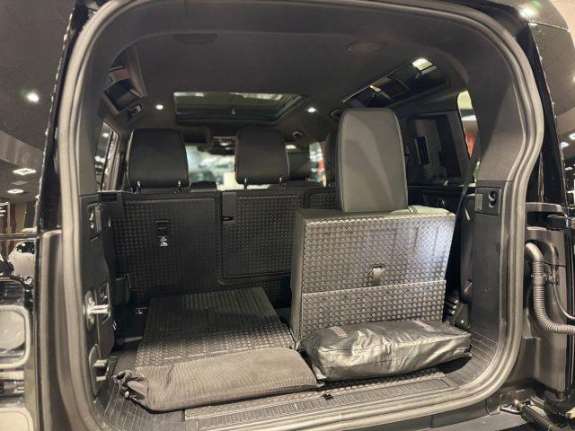 LAND ROVER Defender 110 3.0D I6 300 CV AWD AUTO X *7 POSTI*UNIPROP*