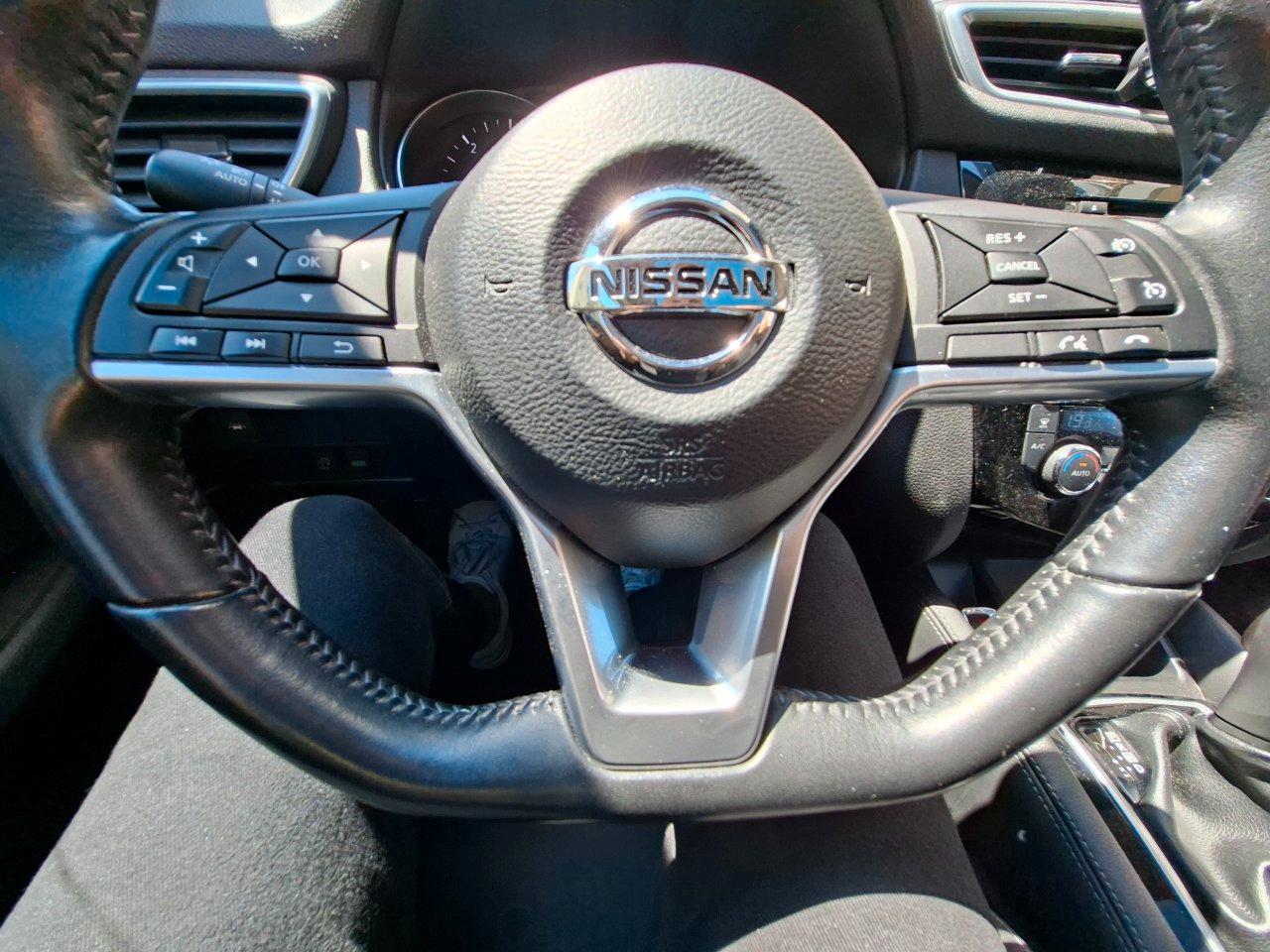 Nissan Qashqai 1.6 dci N-Connecta 2wd 130cv tetto panorama
