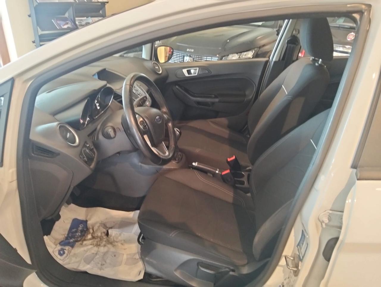 Ford Fiesta 1.5 TDCi 75CV 5 porte Business