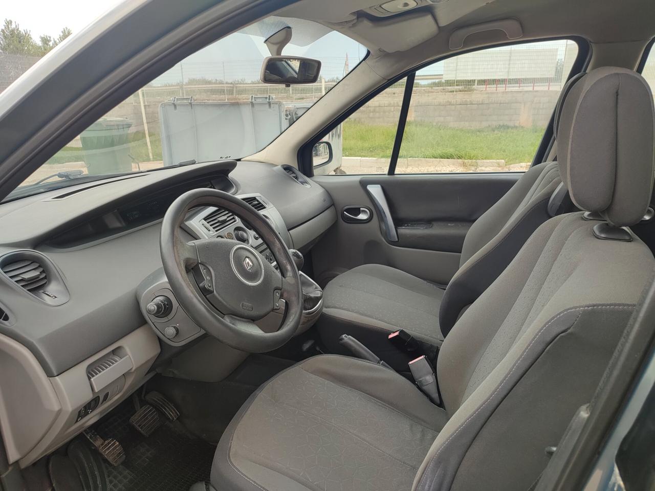 Renault Scenic Scénic 1.5 dCi/105CV Dynamique