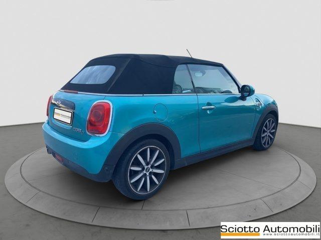 MINI Mini 1.5 Cooper D Cabrio
