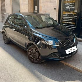 Lancia Ypsilon 1.0 Hybrid - 51KW