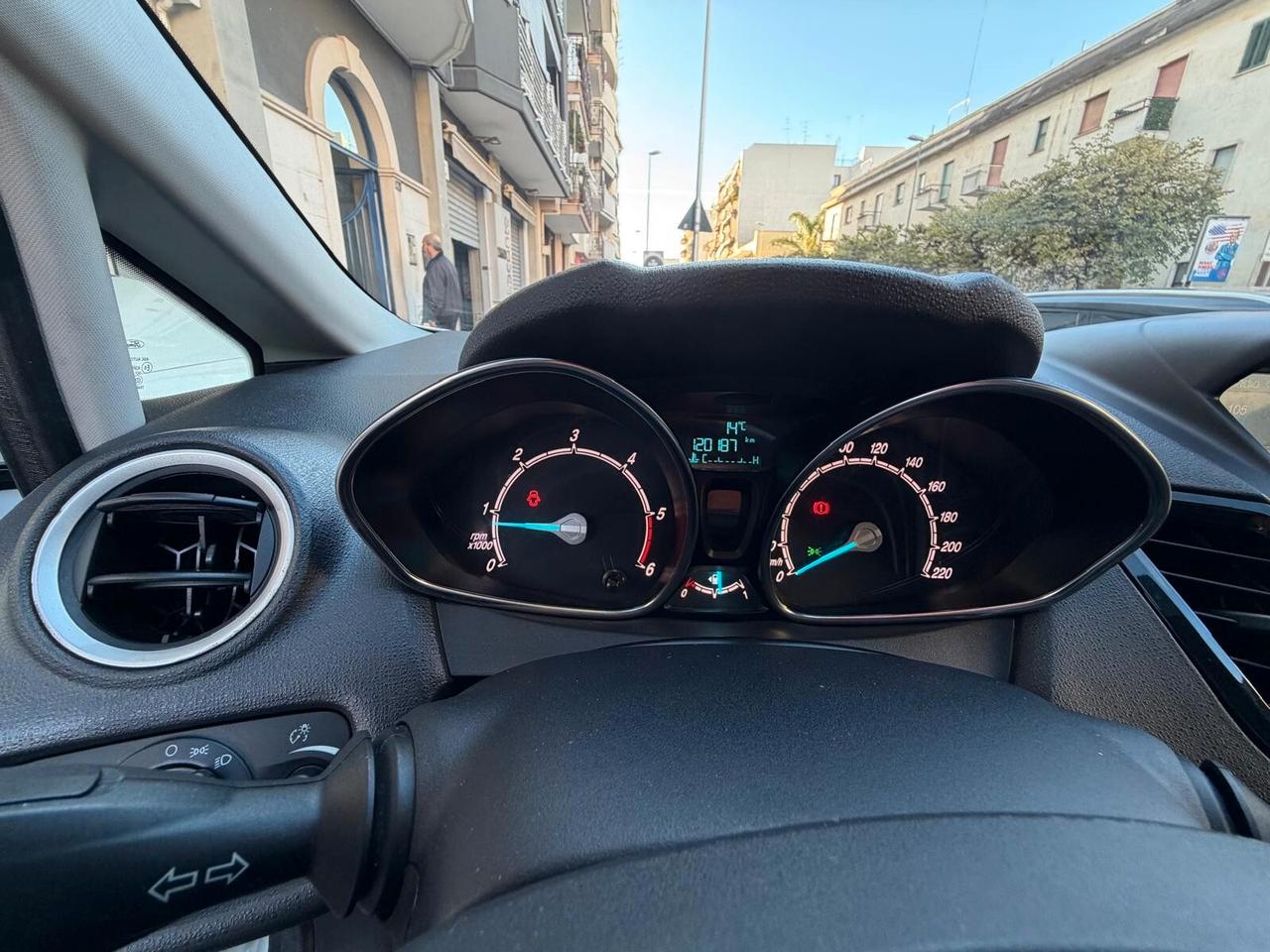 Ford Fiesta 1.5 TDCi 75CV 5p Titanium NAVI/LED