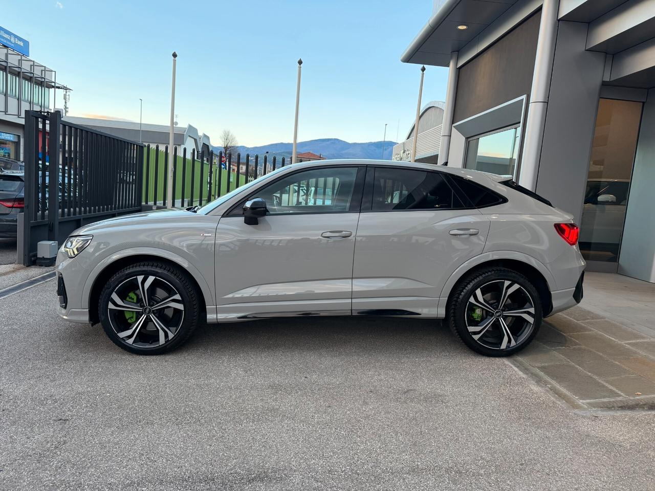 Audi Q3 SPB 40 TDI quattro S tronic line edition