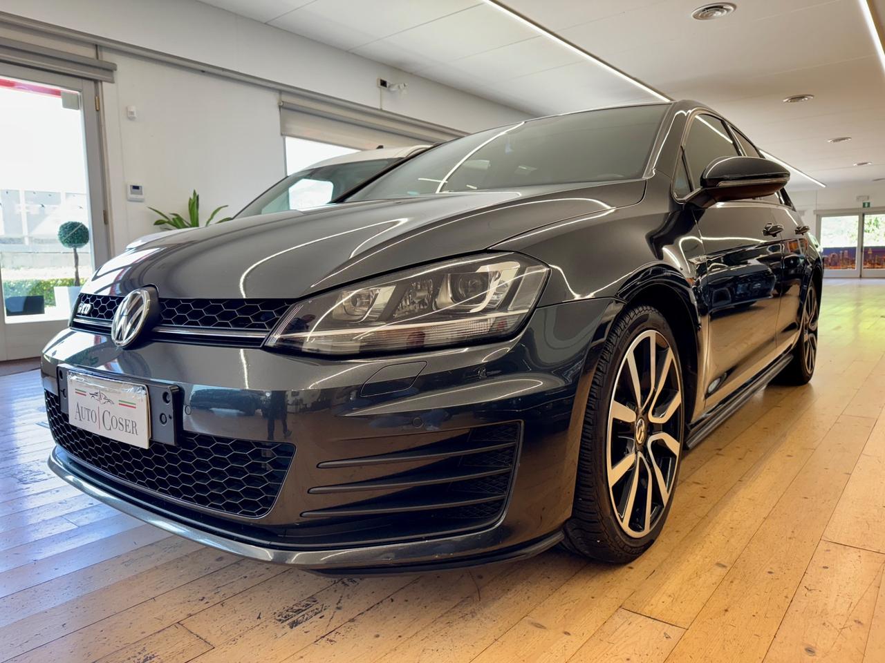 Volkswagen Golf GTD - SOLO 130.000 KM - SPORT FULL