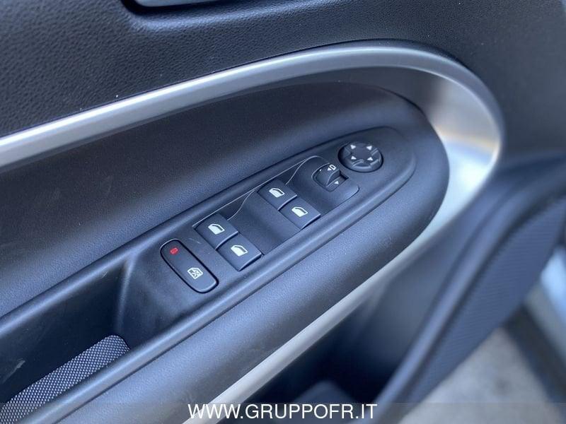 Jeep Avenger 1.2 Turbo 110 CV MHEV Summit