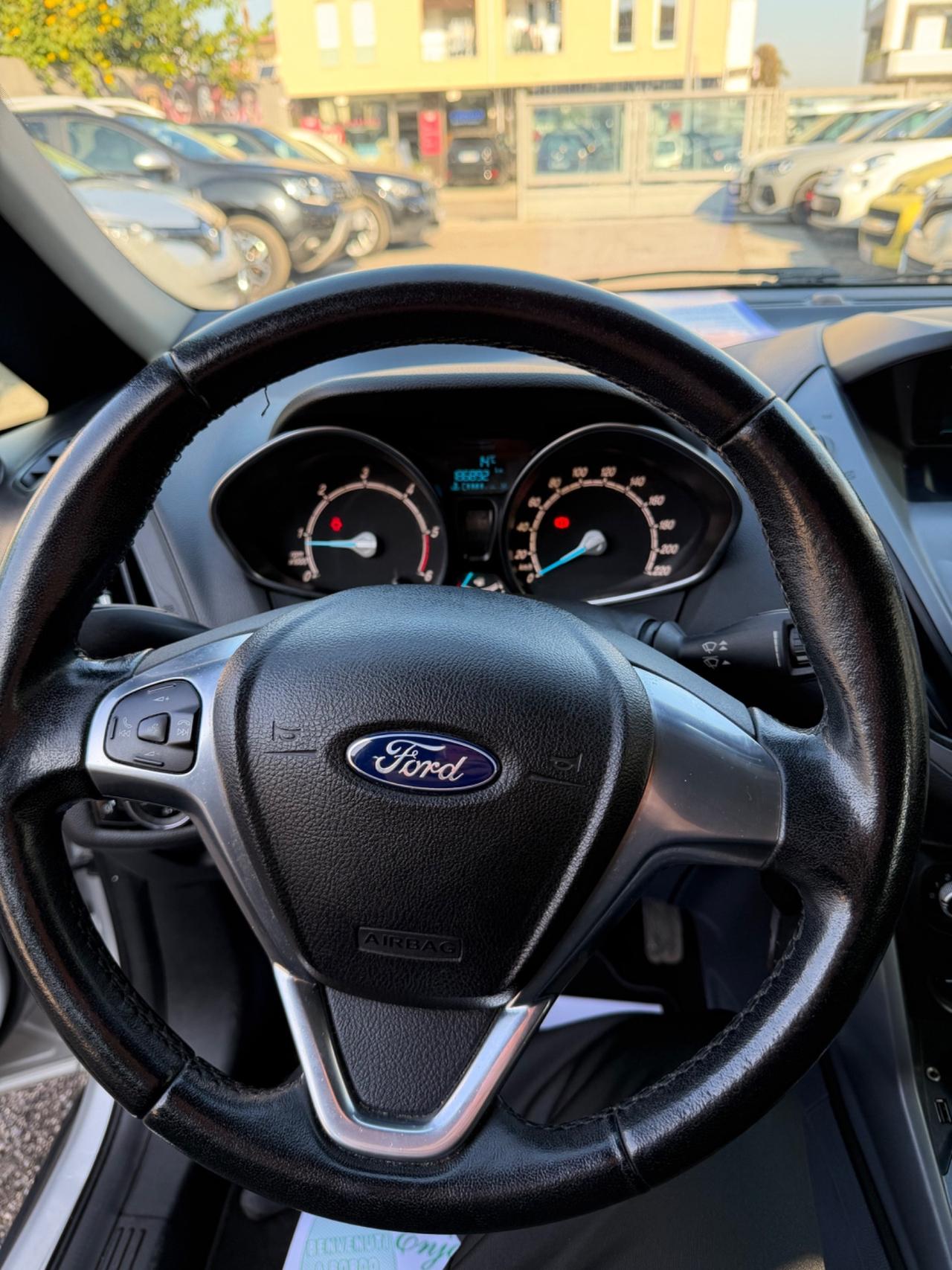 Ford B-Max 1.5 TDCi 95 CV Business Titanium