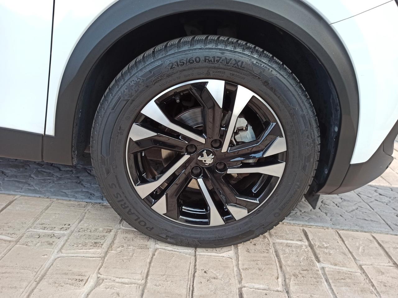 Peugeot 2008 PureTech 130 S&S EAT8 Allure