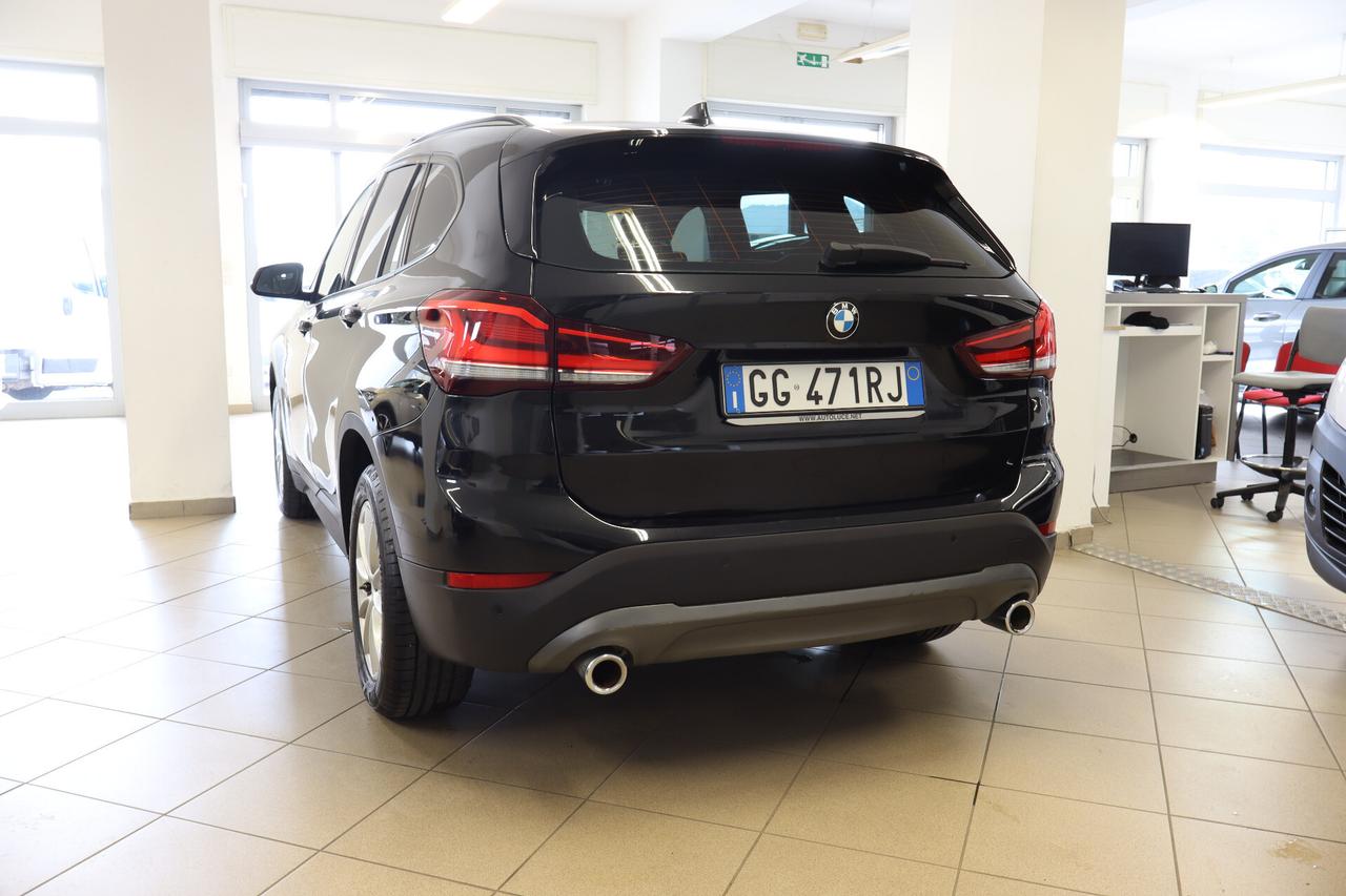 BMW X1 18d xDRIVE ADVANTAGE STEPTRONIC