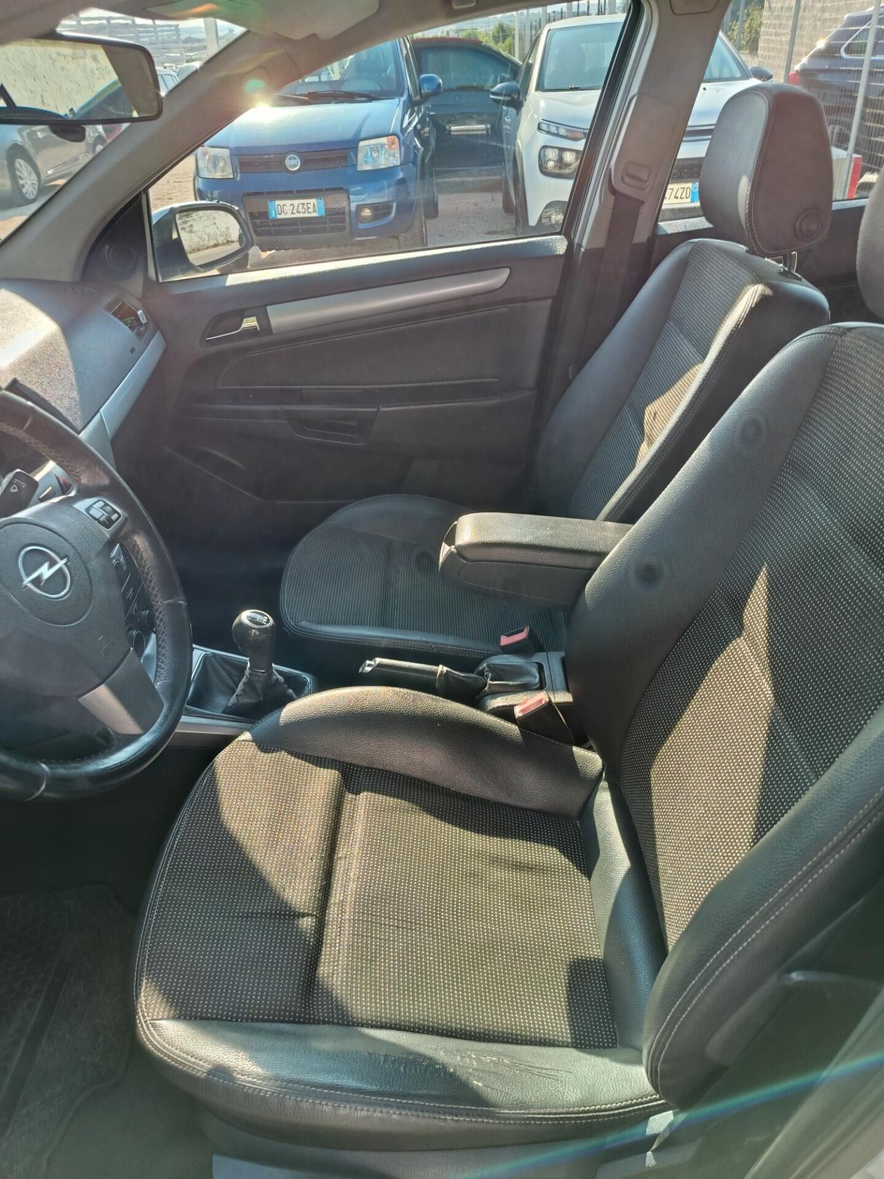 Opel Astra 1.7 CDTI 101CV 5 porte Enjoy