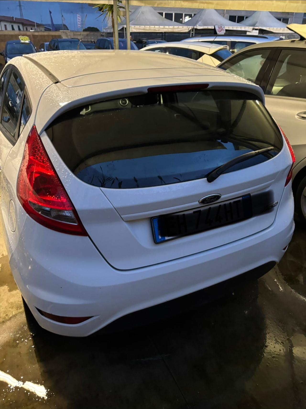 Ford Fiesta 1.4 TDCi 70CV 5 porte Titanium per neopatentati