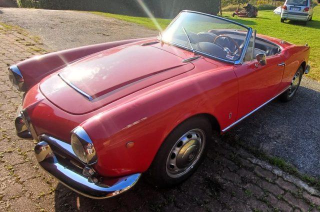 ALFA ROMEO Giulia SPIDER