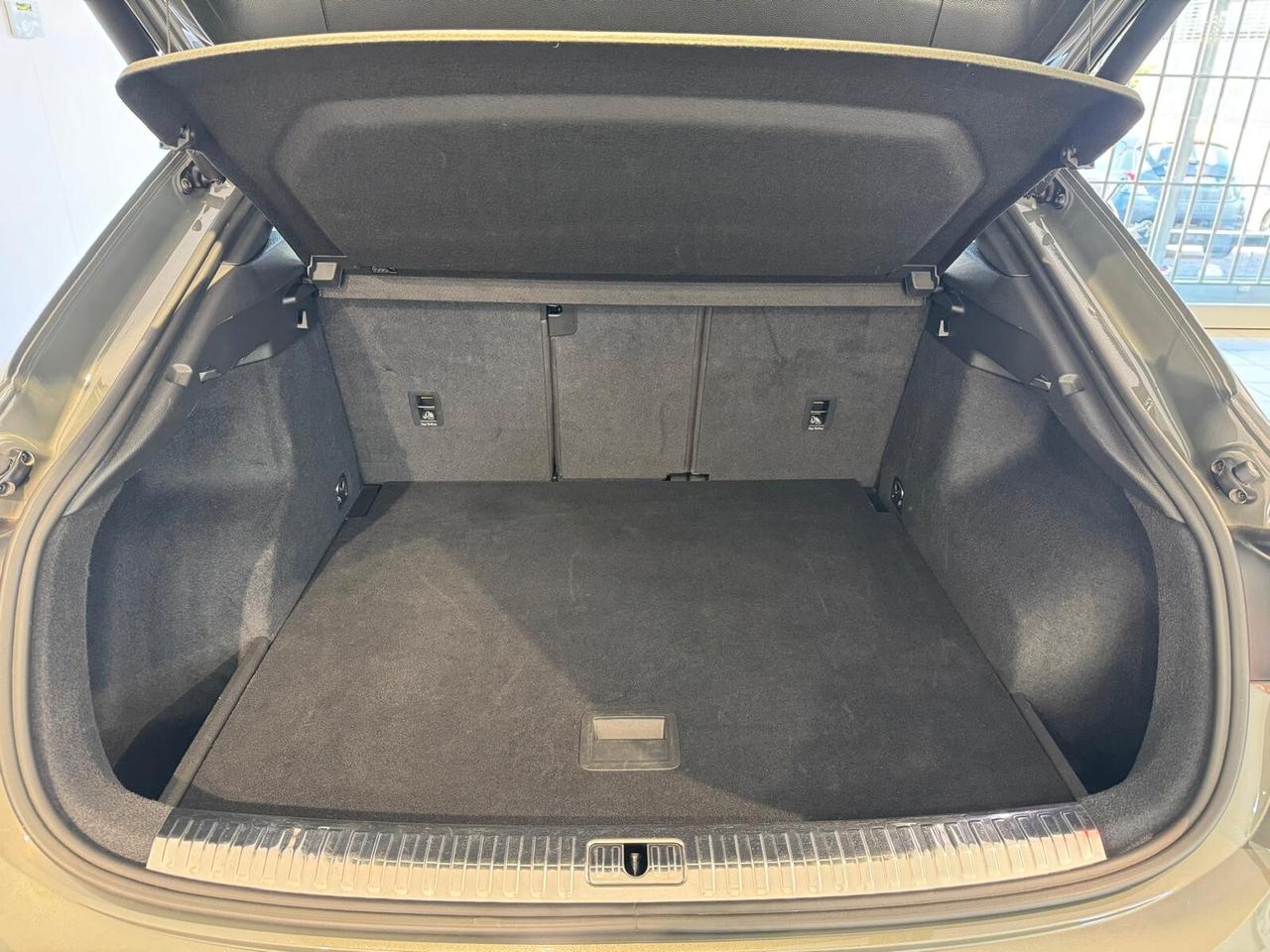 Audi Q3 SPB 45 TFSI quattro S tronic line edition