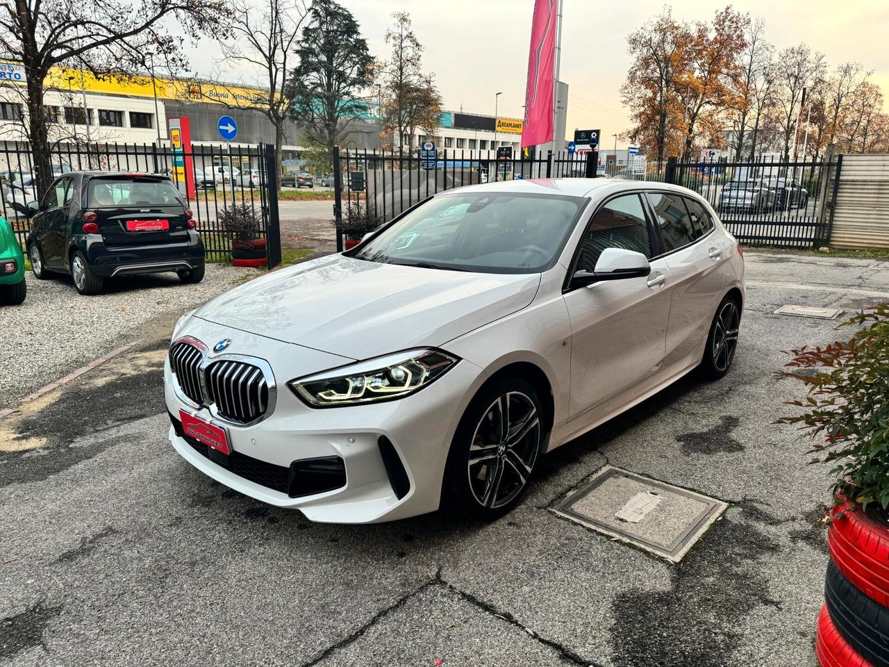 Bmw 118 118d 5p. Msport