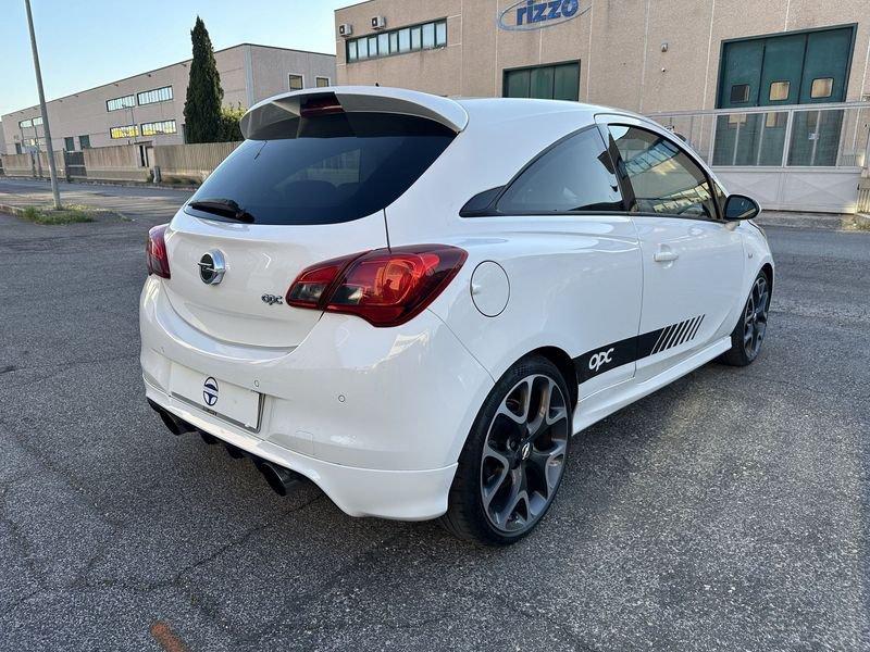 Opel Corsa 1.6 Turbo OPC 207cv