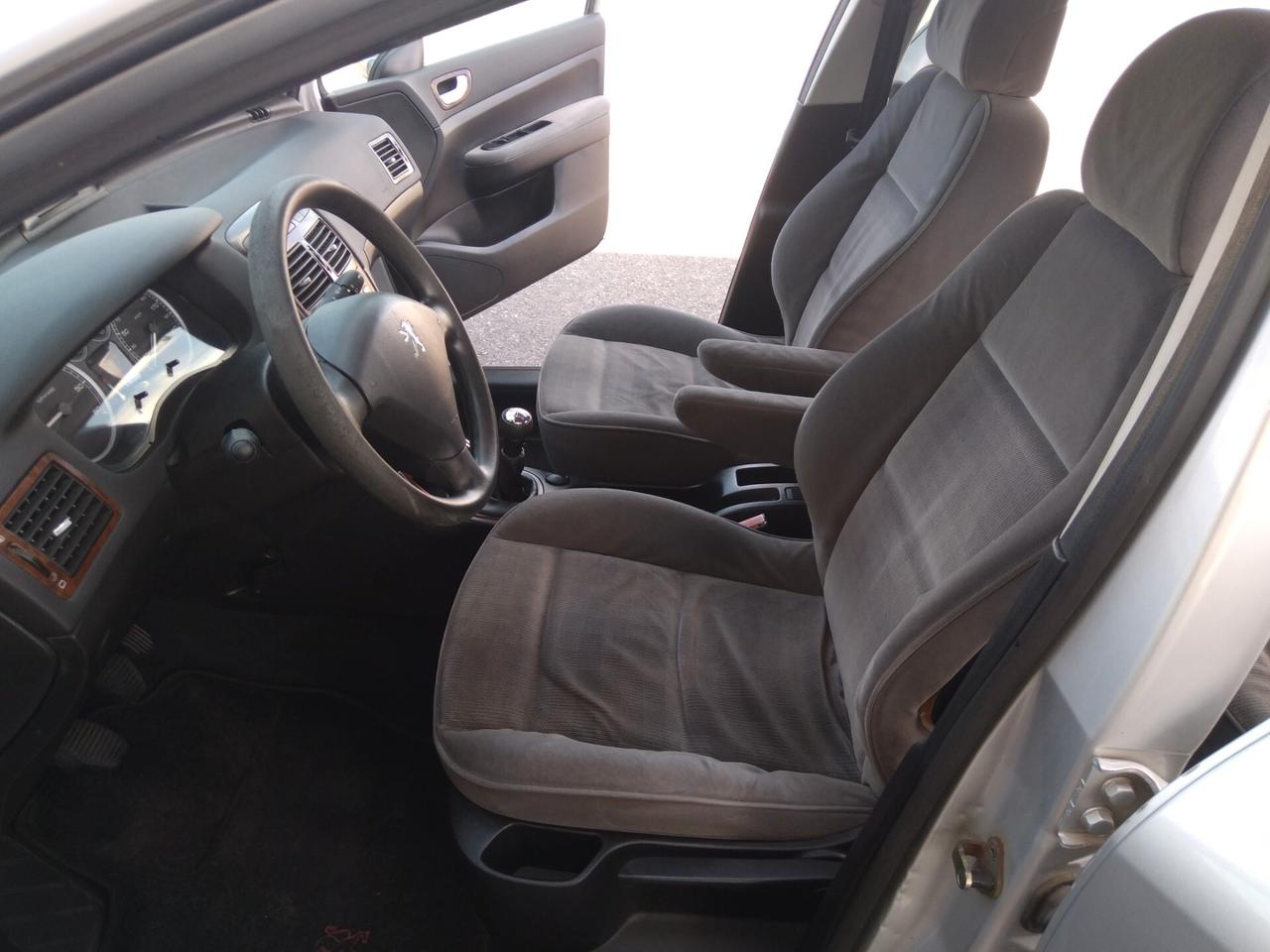Peugeot 307 1.4 HDi 68cv diesel 5p. XR x neopatentati