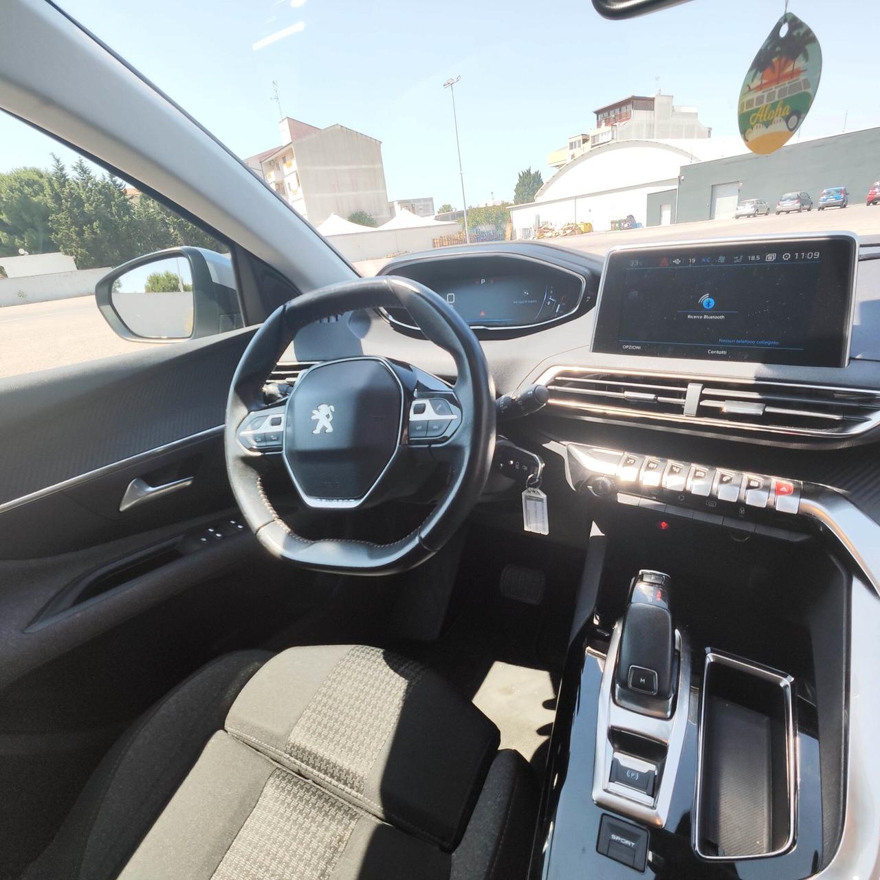 Peugeot 3008 BlueHDi 130 S&S EAT8 (12 mesi di garanzia)