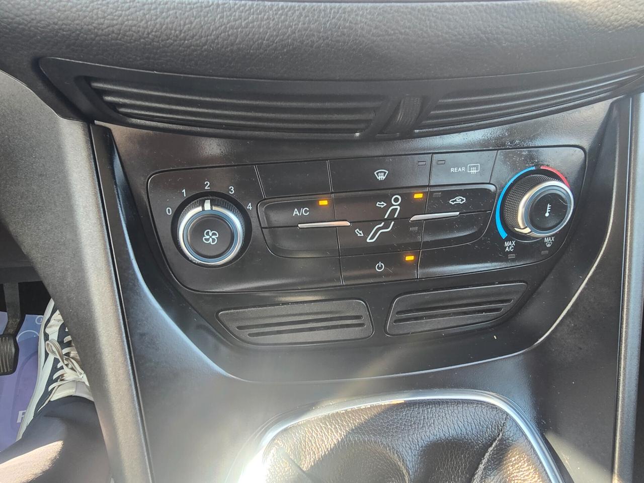 Ford C-Max 1.6 120CV GPL Titanium