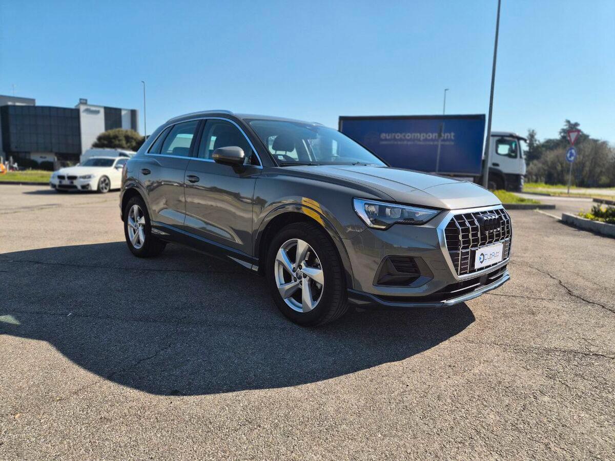 Audi Q3 35 2.0 tdi Business Advanced s-tronic