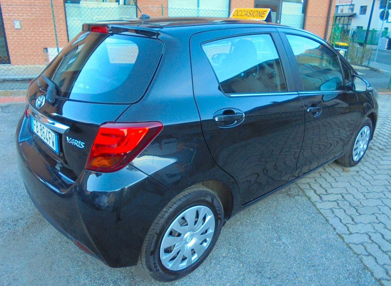 Toyota Yaris 1.0 5 porte Active
