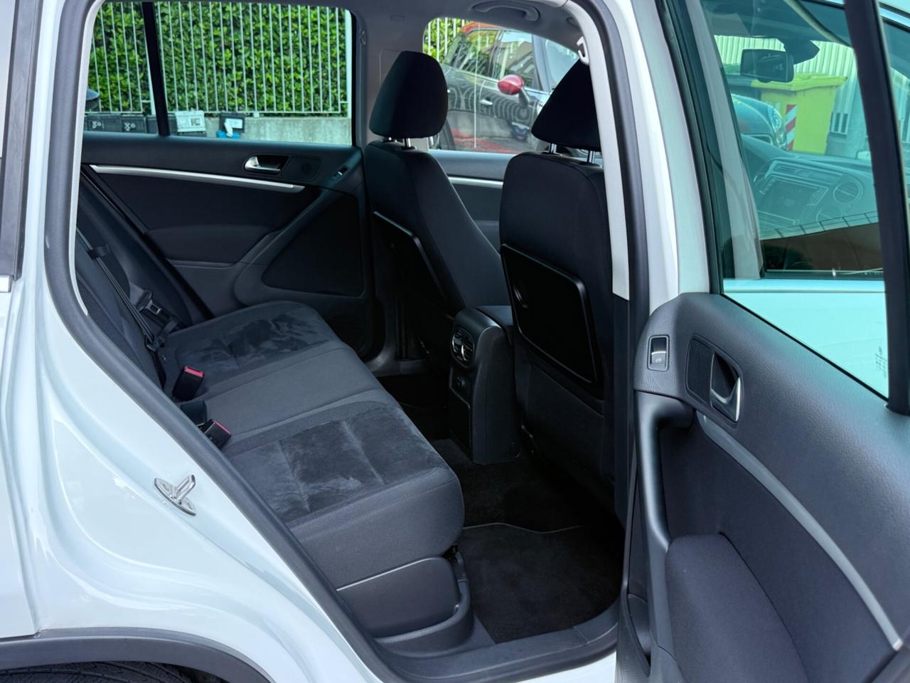 Volkswagen Tiguan Euro 6 2.0 TDI 110 CV Sport & Style BlueMotion Technology