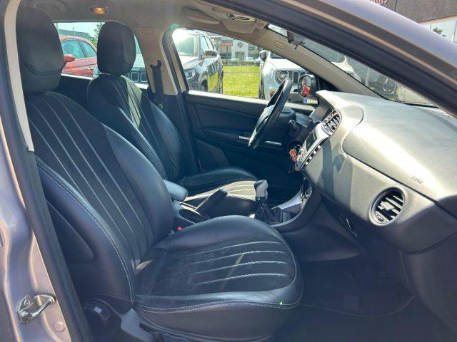 LANCIA Delta 1.6 MJT DPF Gold CRUISE C. - PDC POST. - 16