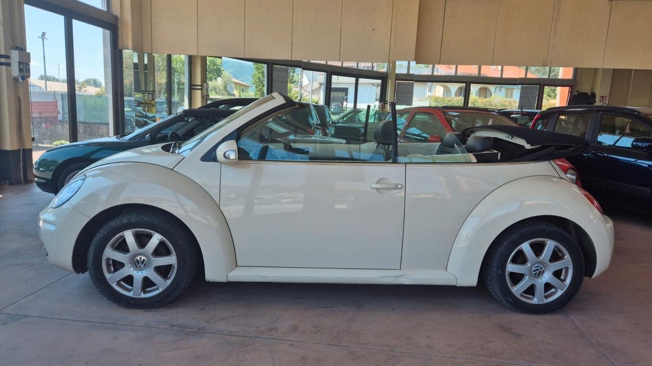 Volkswagen New Beetle 1.4 16V Cabrio