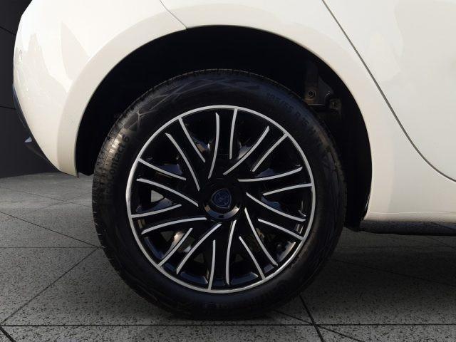 LANCIA Ypsilon 1.0 FireFly 5 porte S&S Hybrid Alberta Ferretti