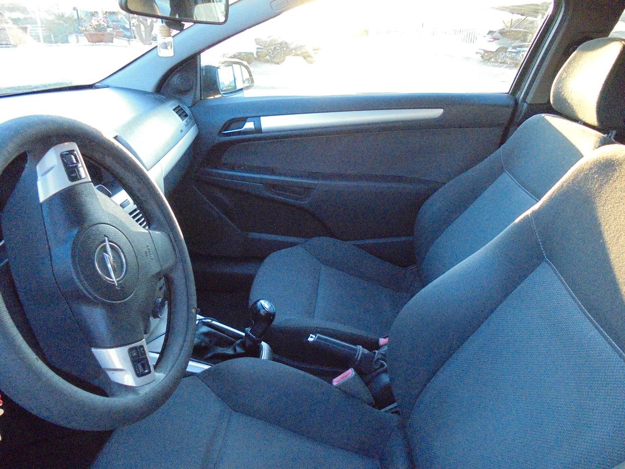 Opel Astra GTC 1.3 CDTI 3 porte Enjoy