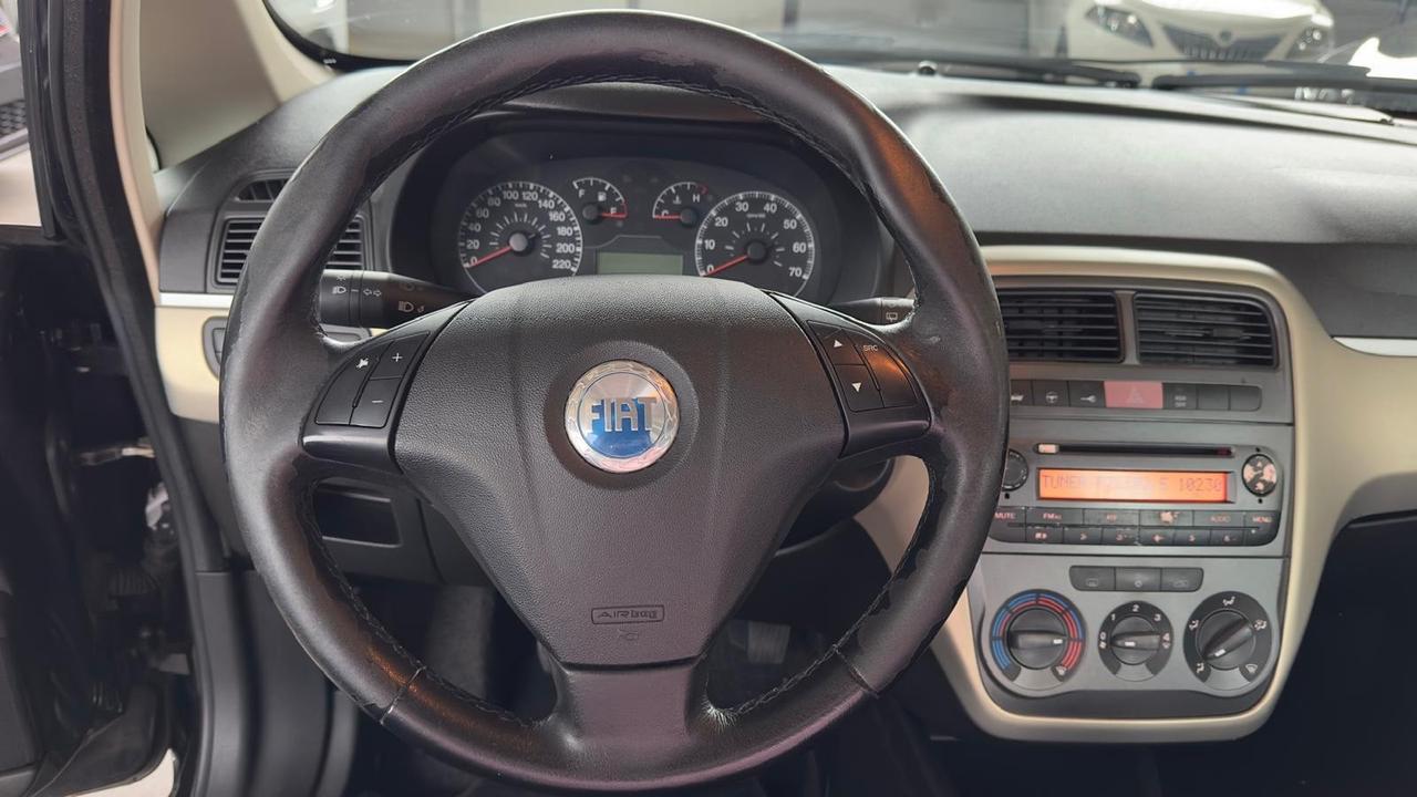 Fiat Grande Punto 1.4 Starjet 16V 5 porte Emotion