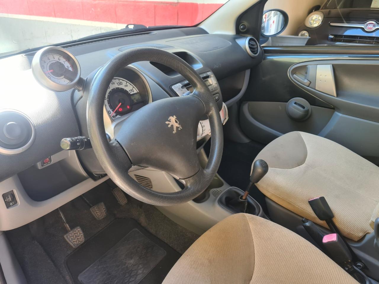 Peugeot 107 1.0 68CV 3p. Plaisir
