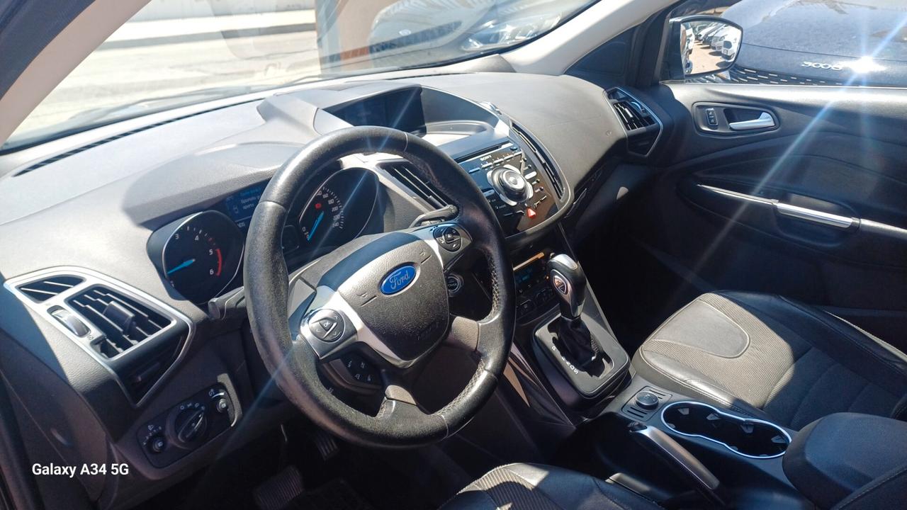 Ford Kuga 2.0 TDCI 140 CV 4WD Powershift Titanium