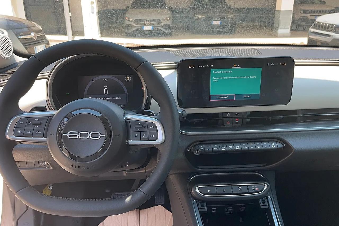 Fiat 600 Hybrid 110 CV DCT MHEV La Prima