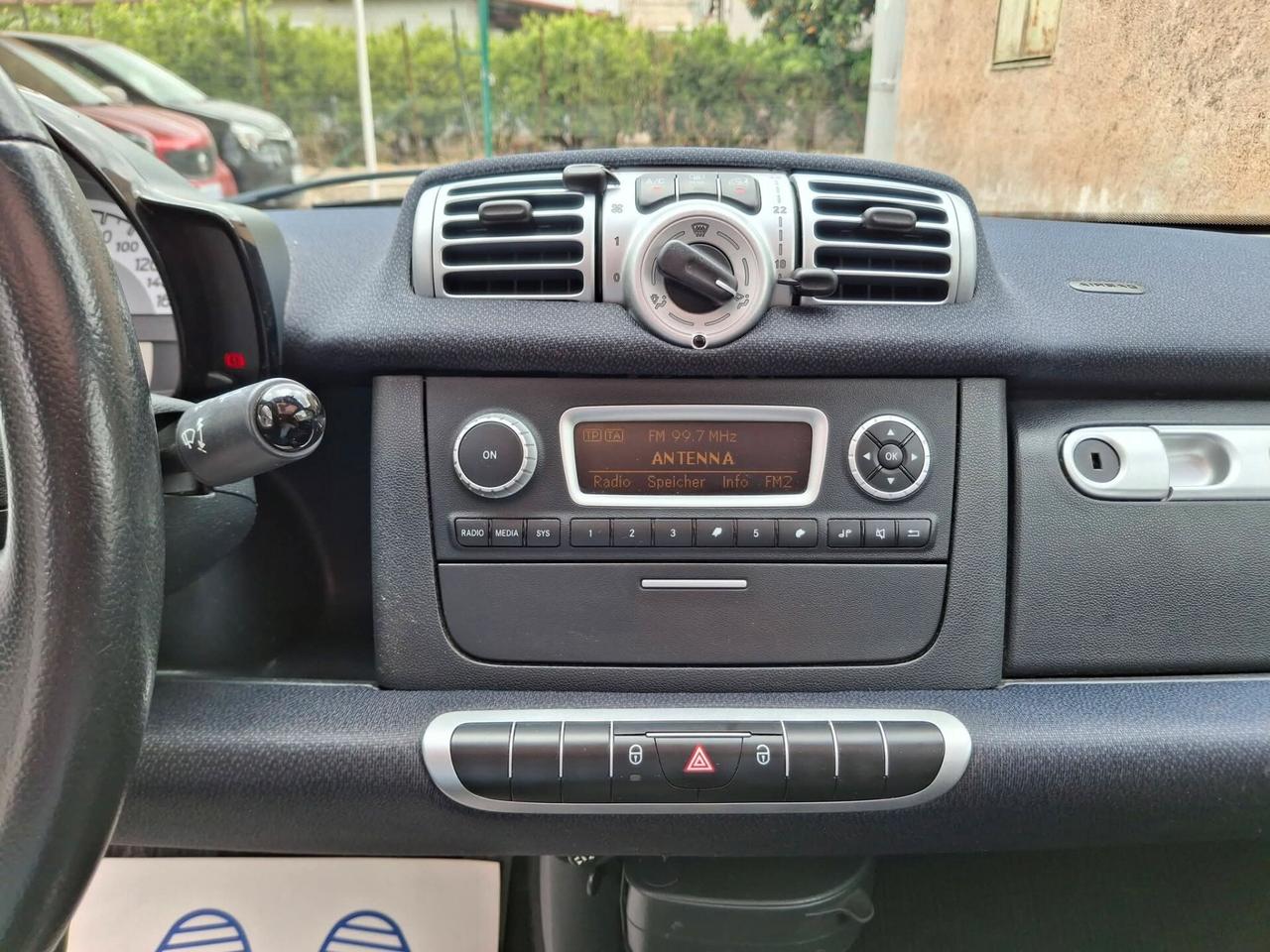 Smart ForTwo 1000 52 kW coupé passion