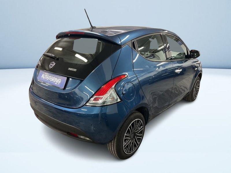 Lancia Ypsilon 1.0 FIREFLY HYBRID SILVER S&S 70CV