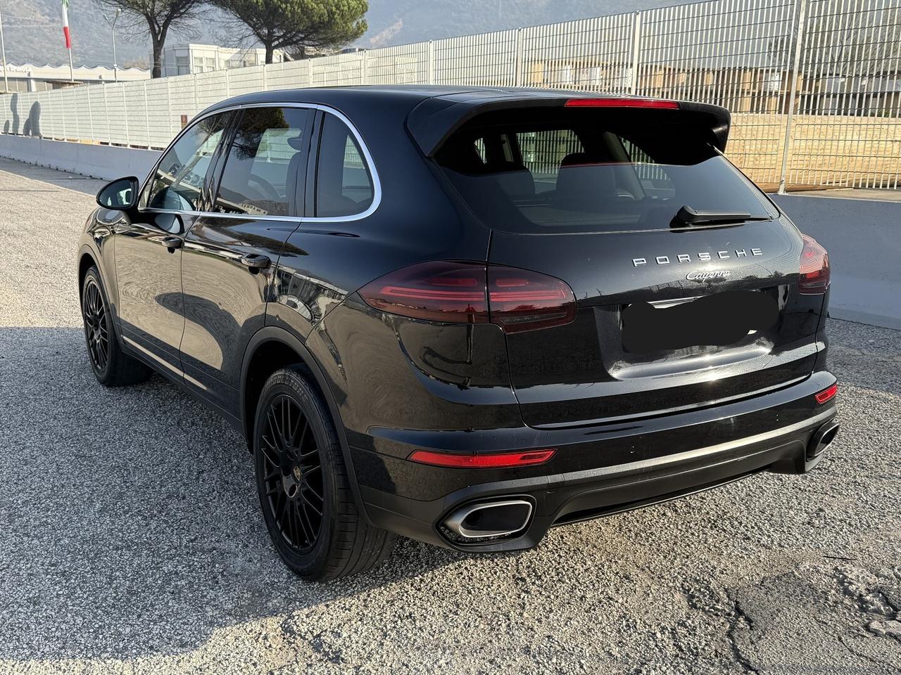 PORSCHE CAYENNE DIESEL NAVI PASM LED