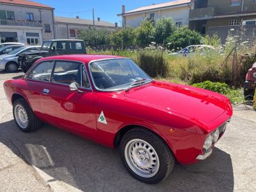 Alfa Romeo GT junior 1.3 con motore 2.0 bellissimo