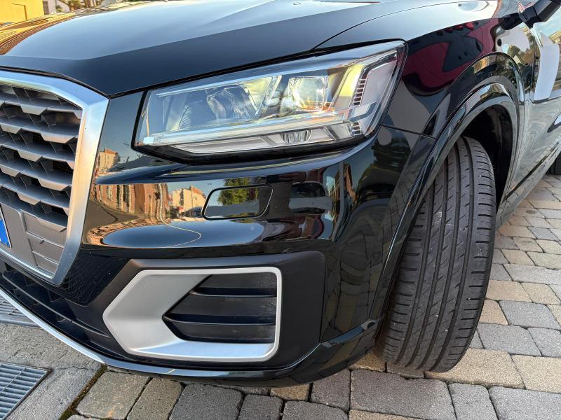 Audi Q2 1.6 tdi Business Design s-tronic FULL LED-NAVI-17"