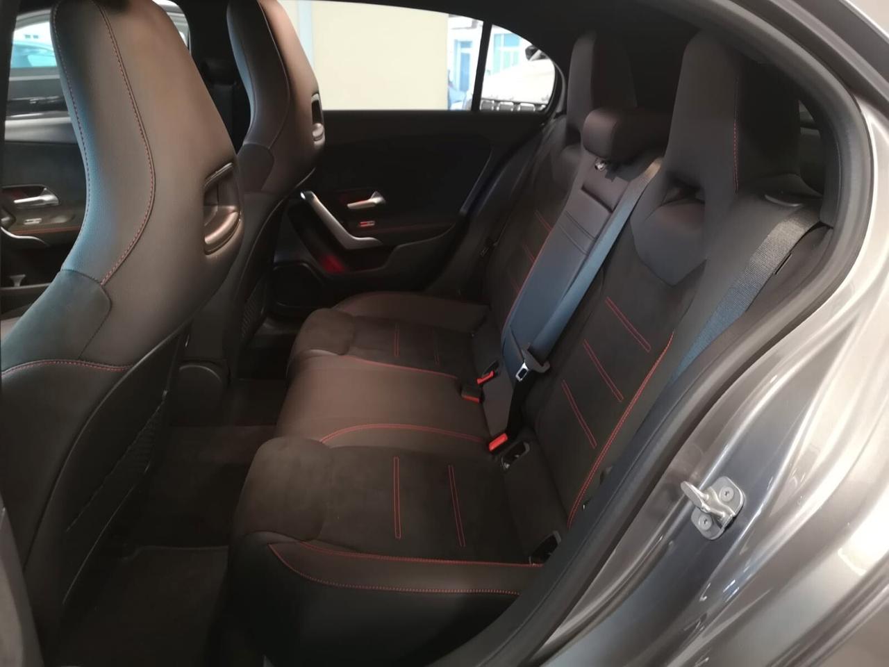 MERCEDES Classe A 180d Automatic AMG Premium 2024