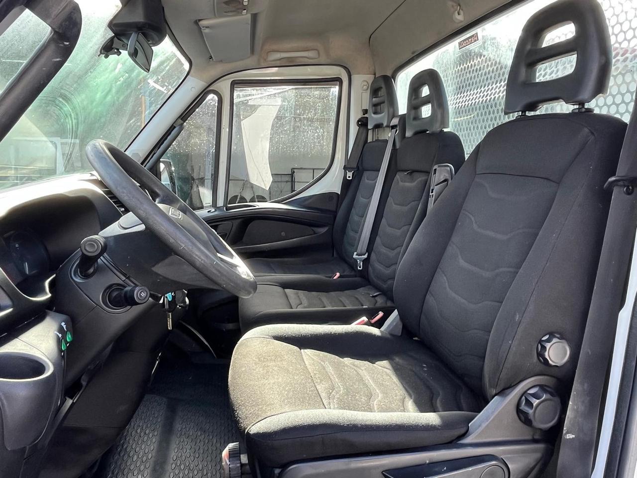 Iveco Daily 2.3 HPI 35-i30- cassonato/gemell.-2016